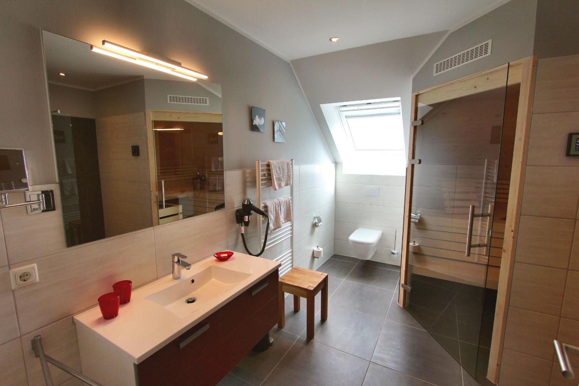 Ferien_Villa Pace เกอห์เรน-เลบบิน ภายนอก รูปภาพ