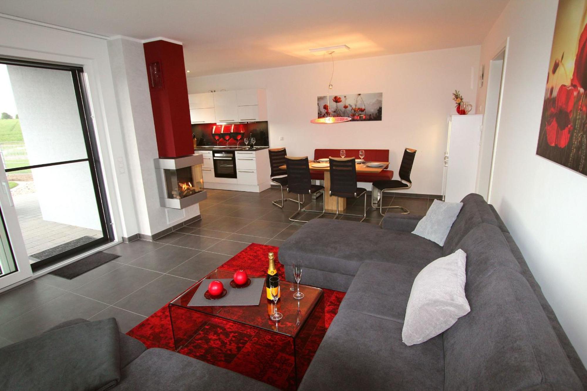 Ferien_Villa Pace เกอห์เรน-เลบบิน ภายนอก รูปภาพ