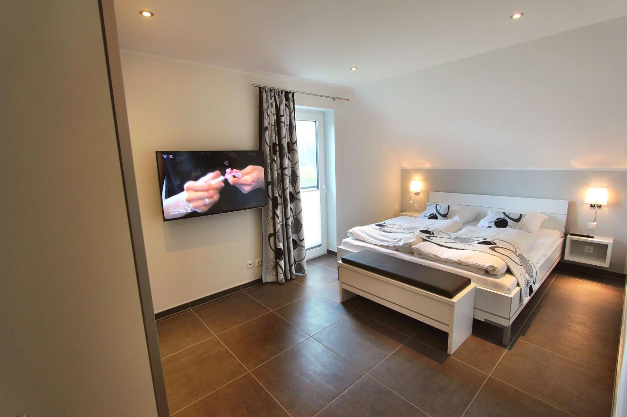 Ferien_Villa Pace เกอห์เรน-เลบบิน ภายนอก รูปภาพ